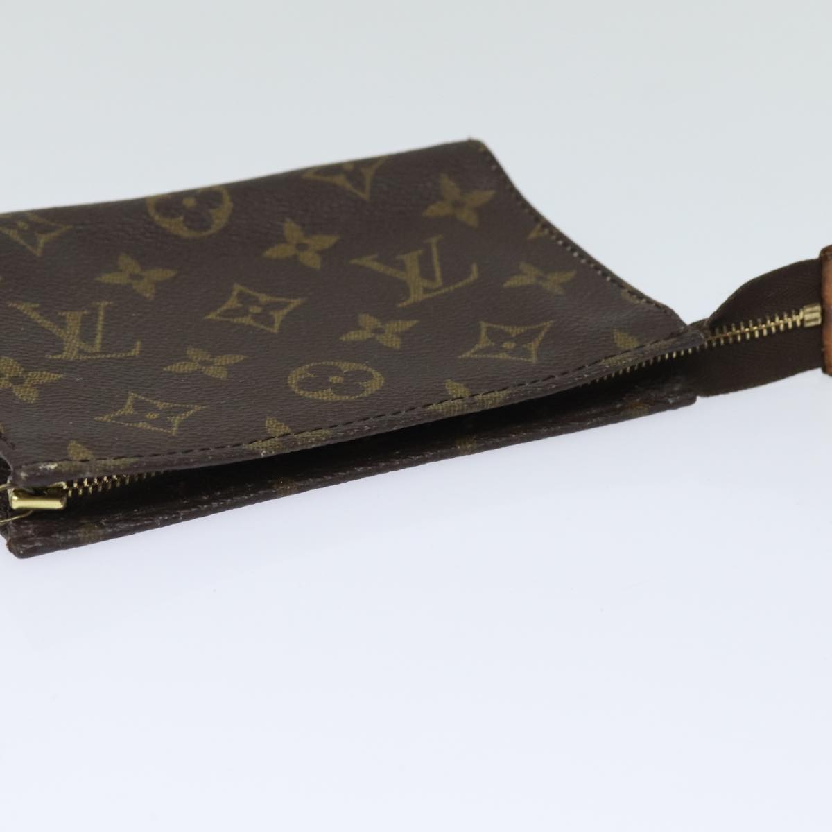 LOUIS VUITTON Monogram Poche Toilette 15 Pouch M47546 LV Auth 83844