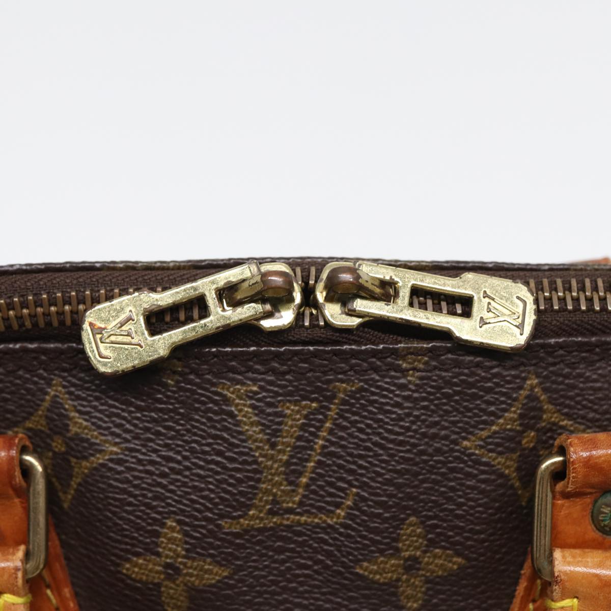 LOUIS VUITTON Monogram Alma Hand Bag M51130 LV Auth 83889