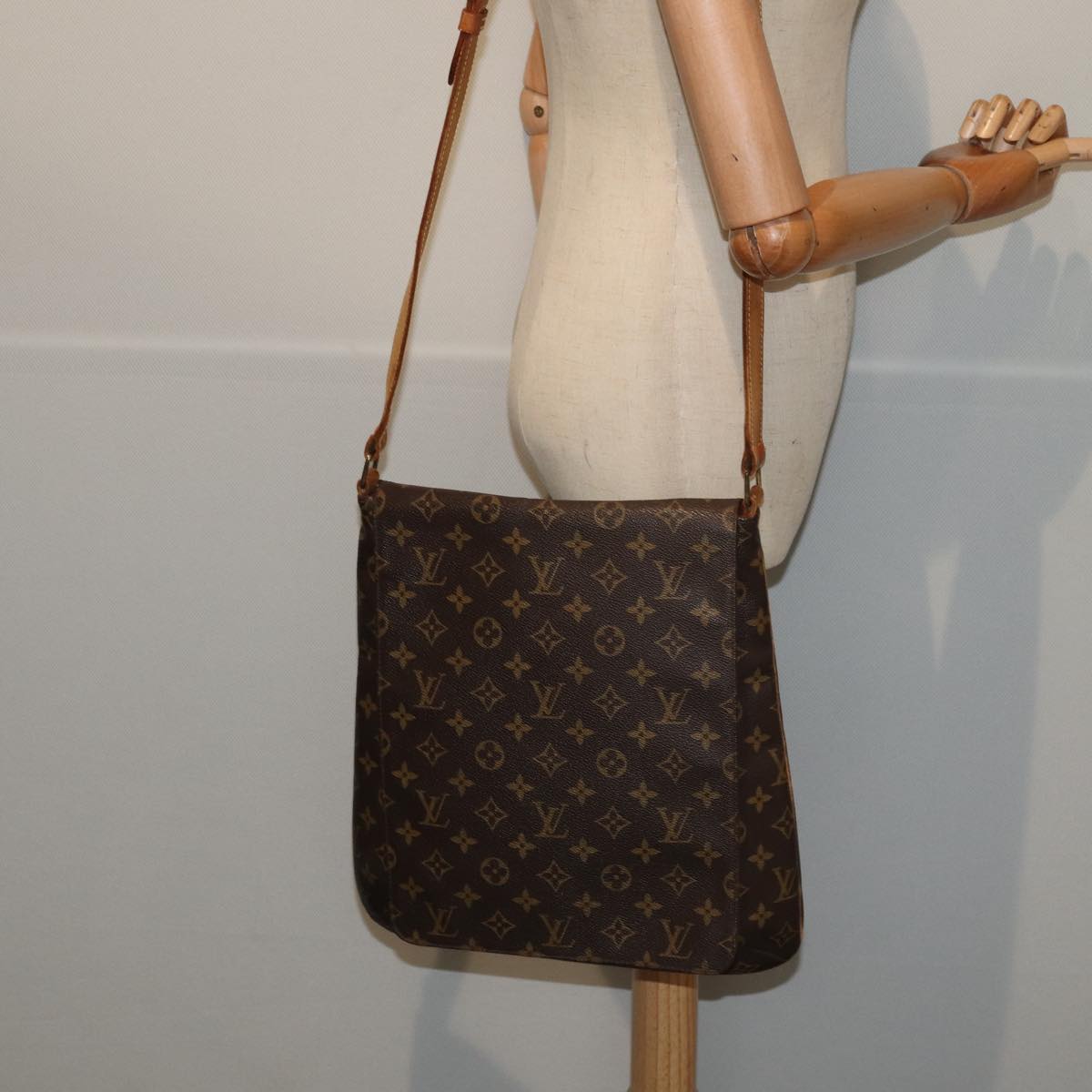 LOUIS VUITTON Monogram Musette Shoulder Bag M51256 LV Auth 83902