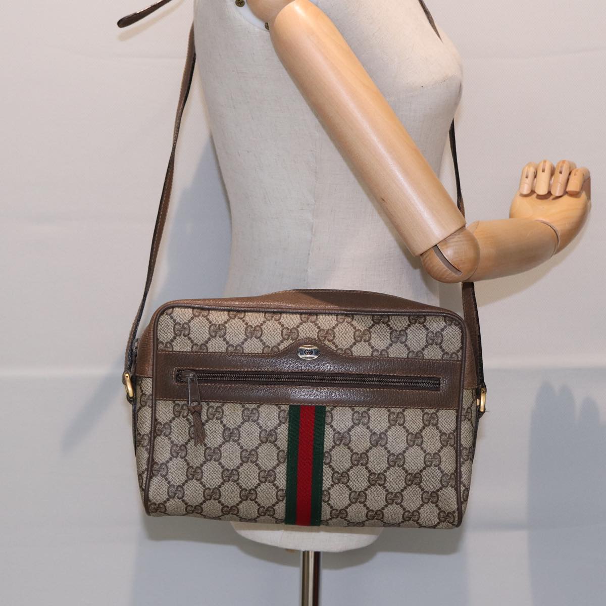 GUCCI GG Supreme Web Sherry Line Shoulder Bag PVC Beige 68 02 005 Auth 83928