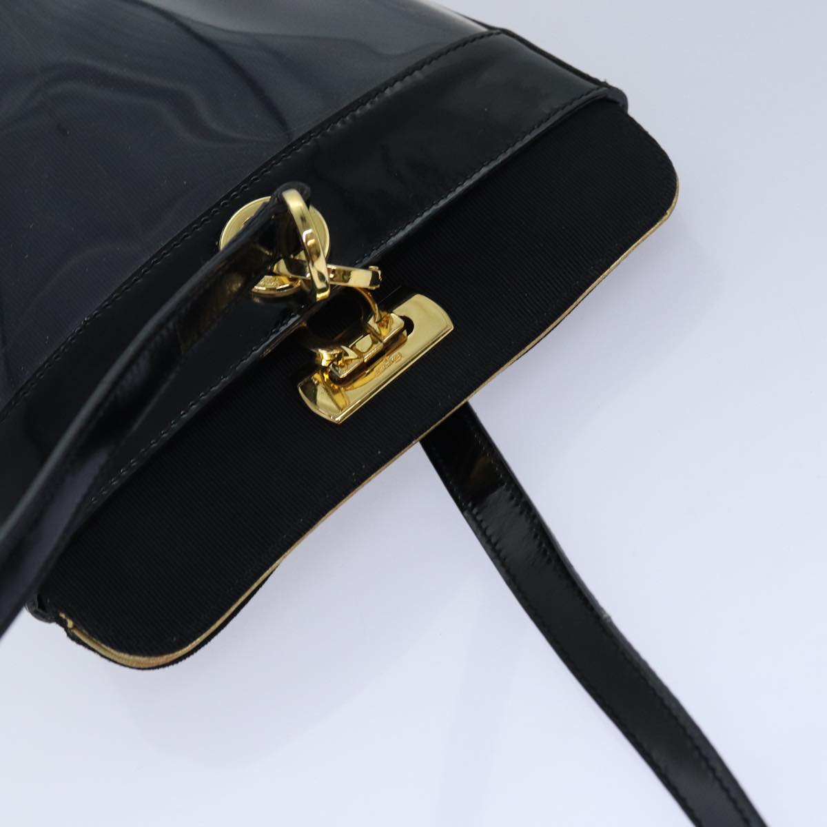 Salvatore Ferragamo Gancini Shoulder Bag Vinyl Black Auth 83932