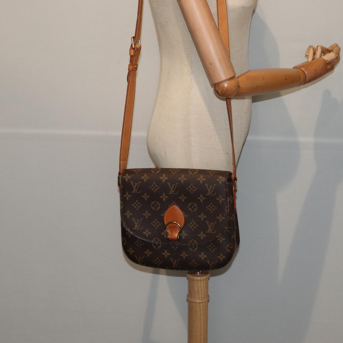 LOUIS VUITTON Monogram Saint Cloud GM Shoulder Bag M51242 LV Auth 84051