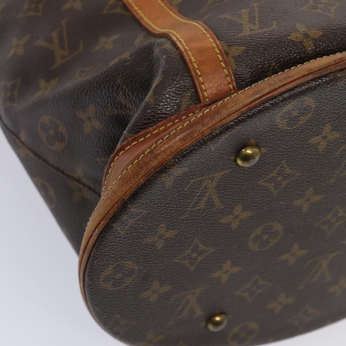 LOUIS VUITTON Monogram Bucket GM Shoulder Bag M42236 LV Auth 84101