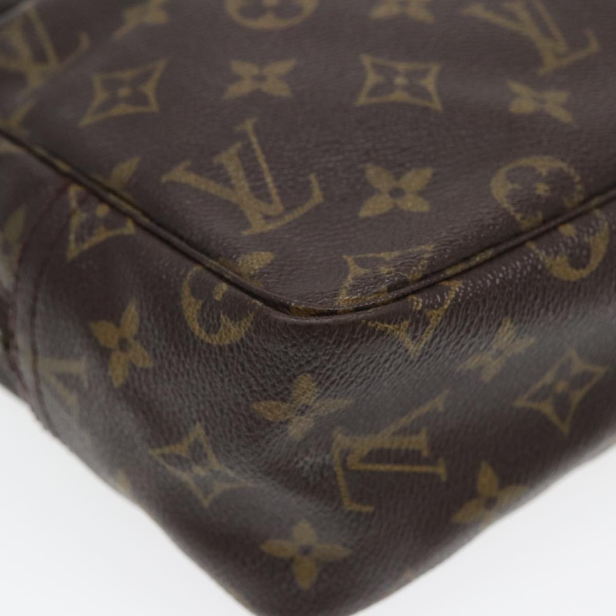 LOUIS VUITTON Monogram Trousse Toilette 28 Clutch Bag M47522 LV Auth 84144