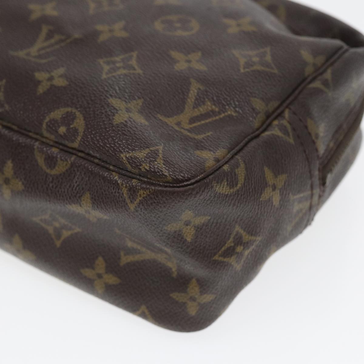 LOUIS VUITTON Monogram Trousse Toilette 28 Clutch Bag M47522 LV Auth 84144