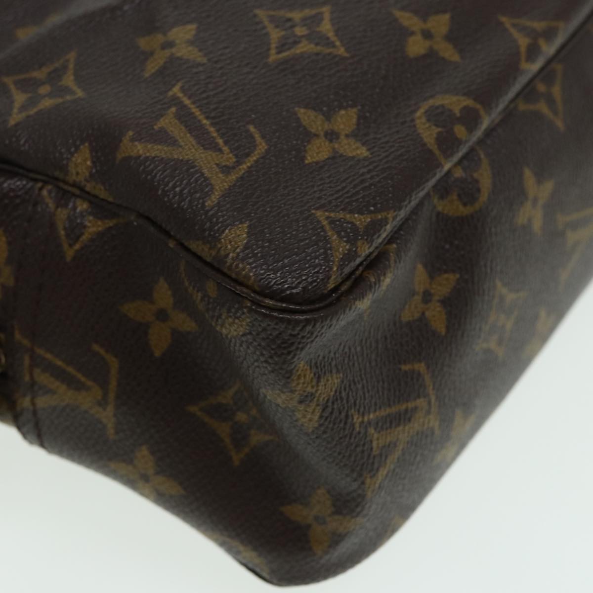 LOUIS VUITTON Monogram Trousse Toilette 28 Clutch Bag M47522 LV Auth 84145