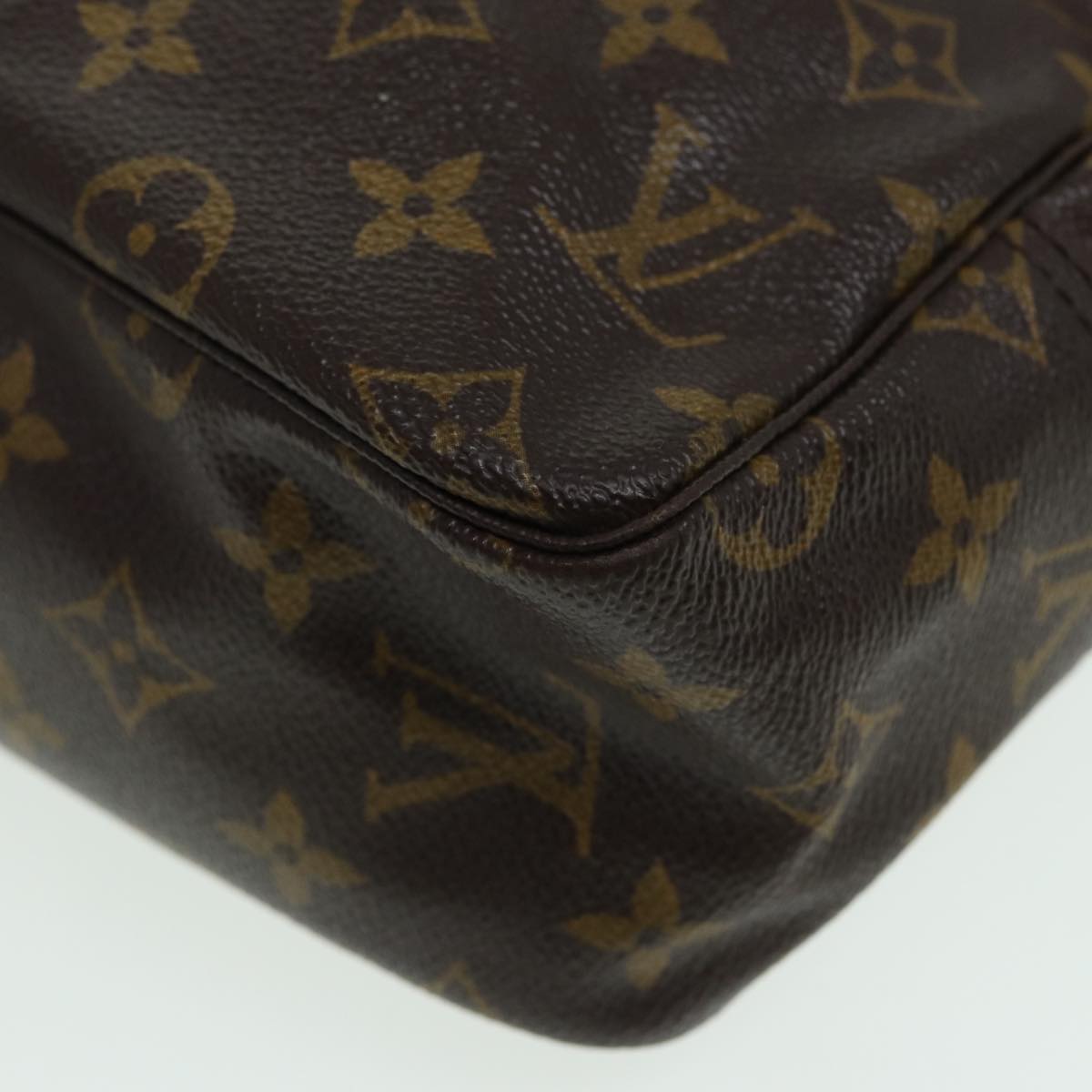 LOUIS VUITTON Monogram Trousse Toilette 28 Clutch Bag M47522 LV Auth 84145