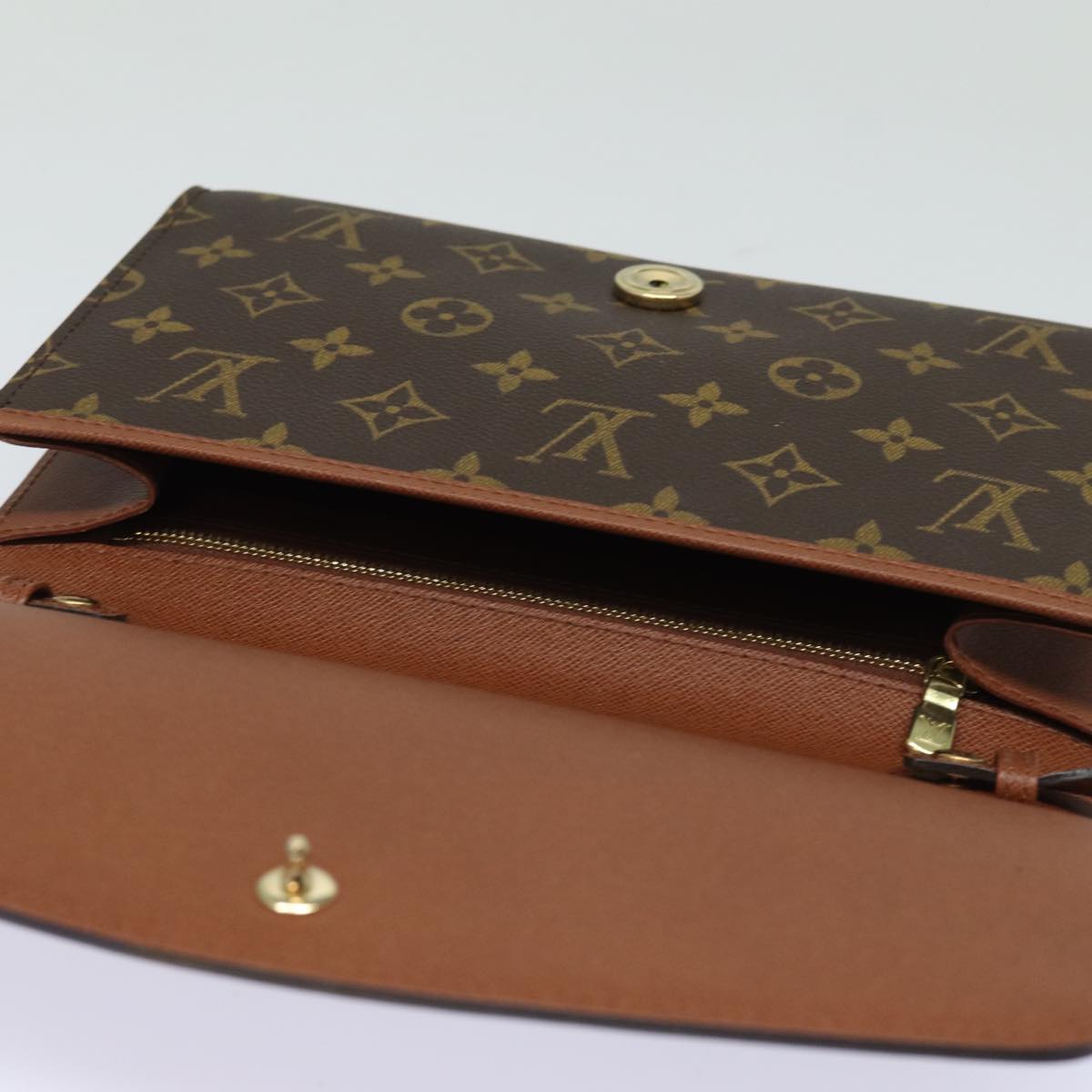 LOUIS VUITTON Monogram Bordeaux 24 Shoulder Bag M51798 LV Auth 84146