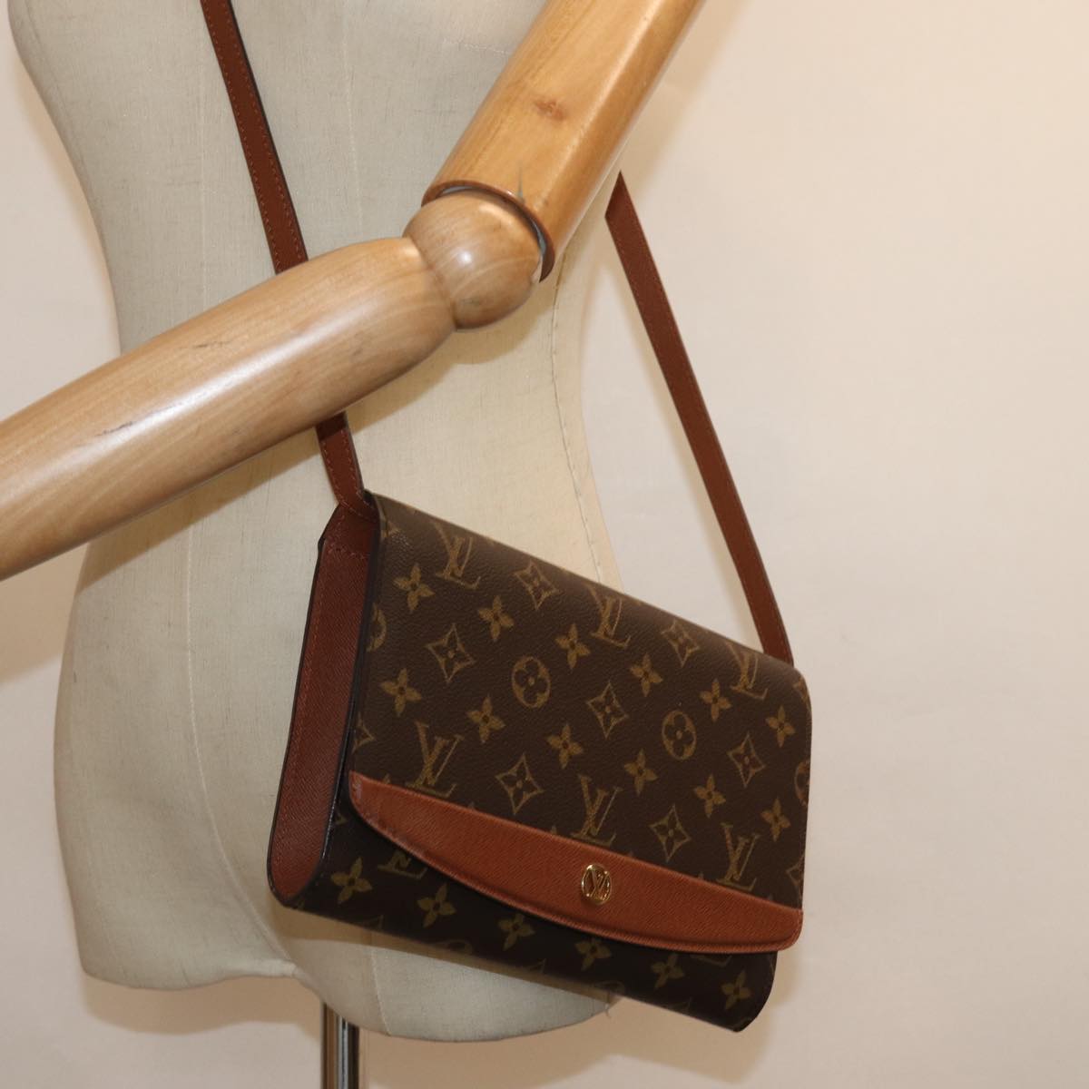 LOUIS VUITTON Monogram Bordeaux 24 Shoulder Bag M51798 LV Auth 84146