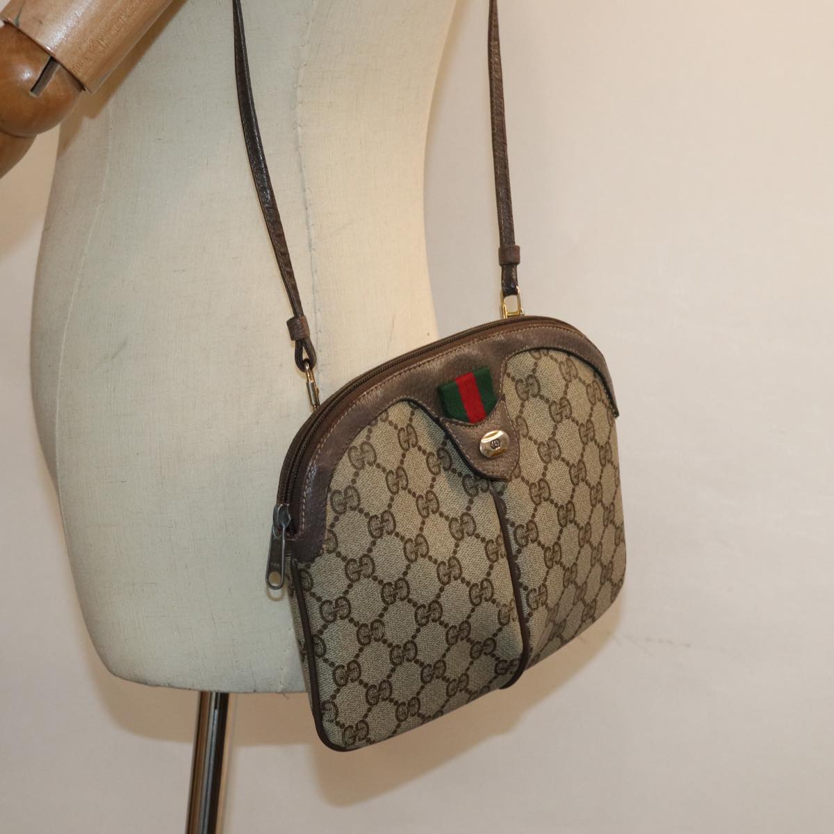 GUCCI GG Supreme Web Sherry Line Shoulder Bag PVC Beige 904 02 047 Auth 84221