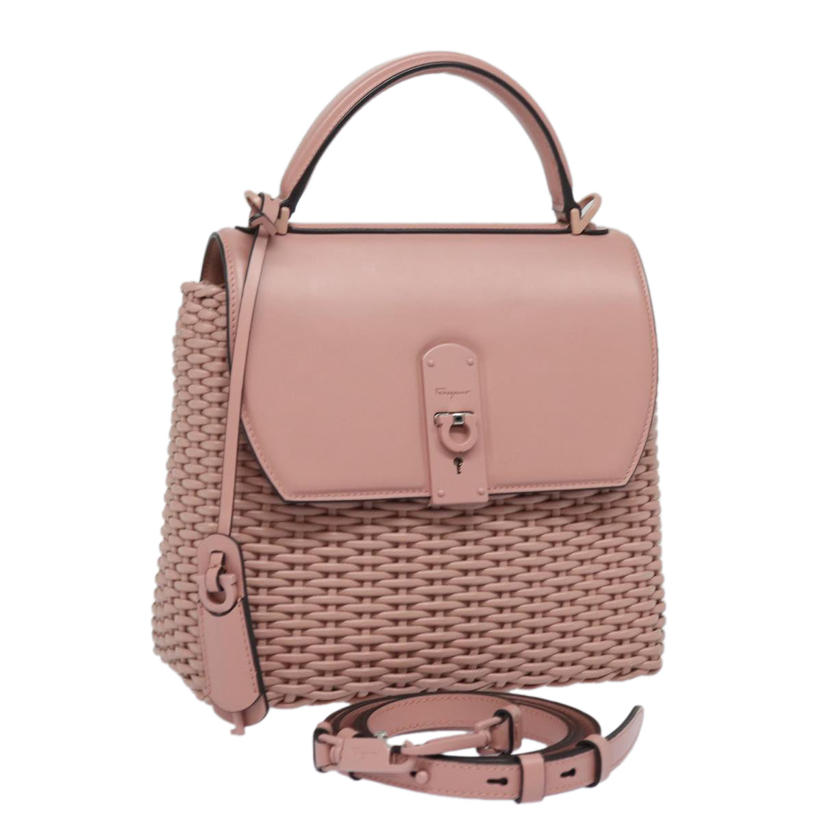 Salvatore Ferragamo Gancini Shoulder Bag Leather Pink Auth 84233A