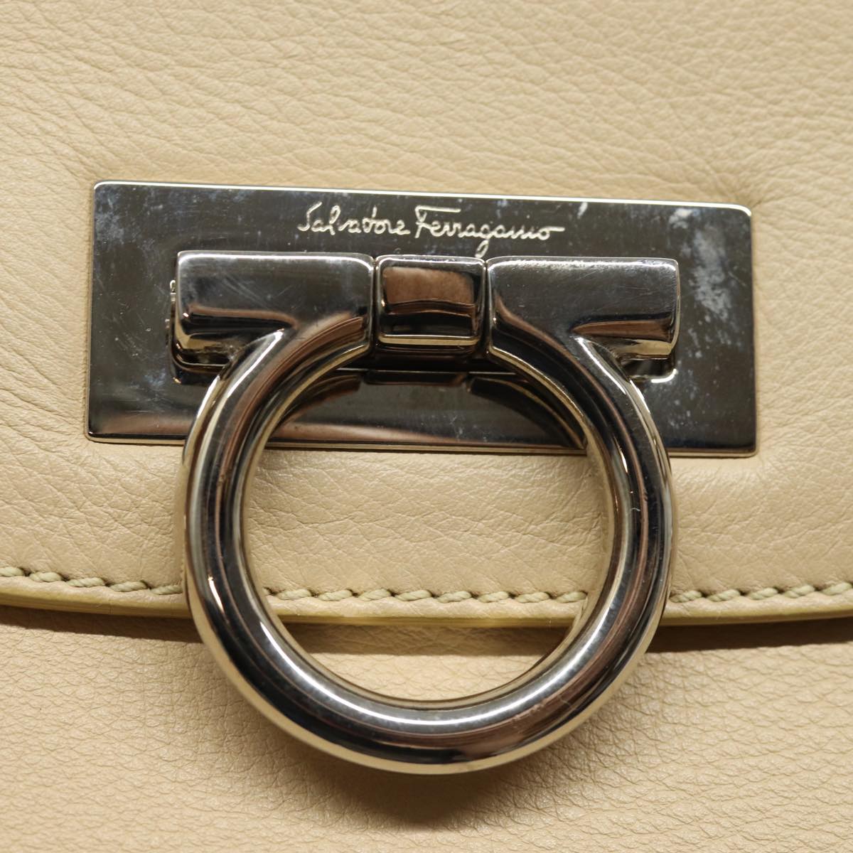 Salvatore Ferragamo Gancini Shoulder Bag Leather Beige Auth 84236