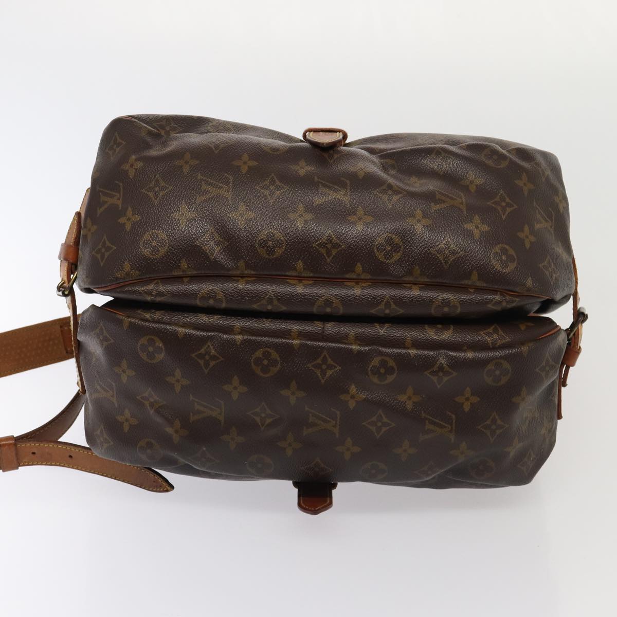 LOUIS VUITTON Monogram Saumur 35 Shoulder Bag M42254 LV Auth 84275