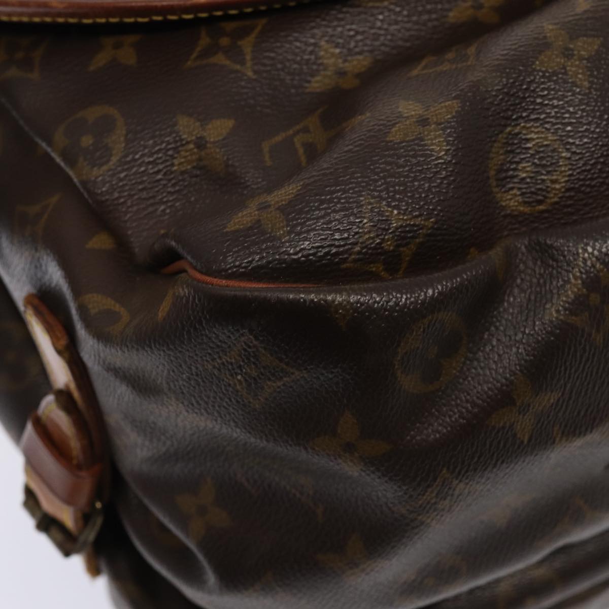 LOUIS VUITTON Monogram Saumur 35 Shoulder Bag M42254 LV Auth 84275