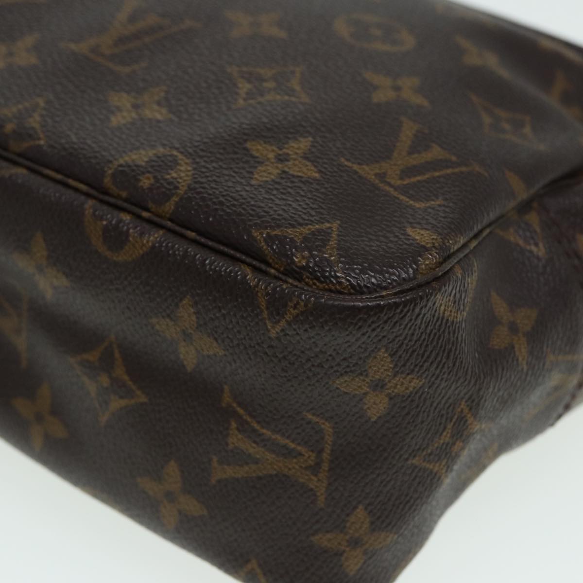 LOUIS VUITTON Monogram Trousse Toilette 28 Clutch Bag M47522 LV Auth 84294