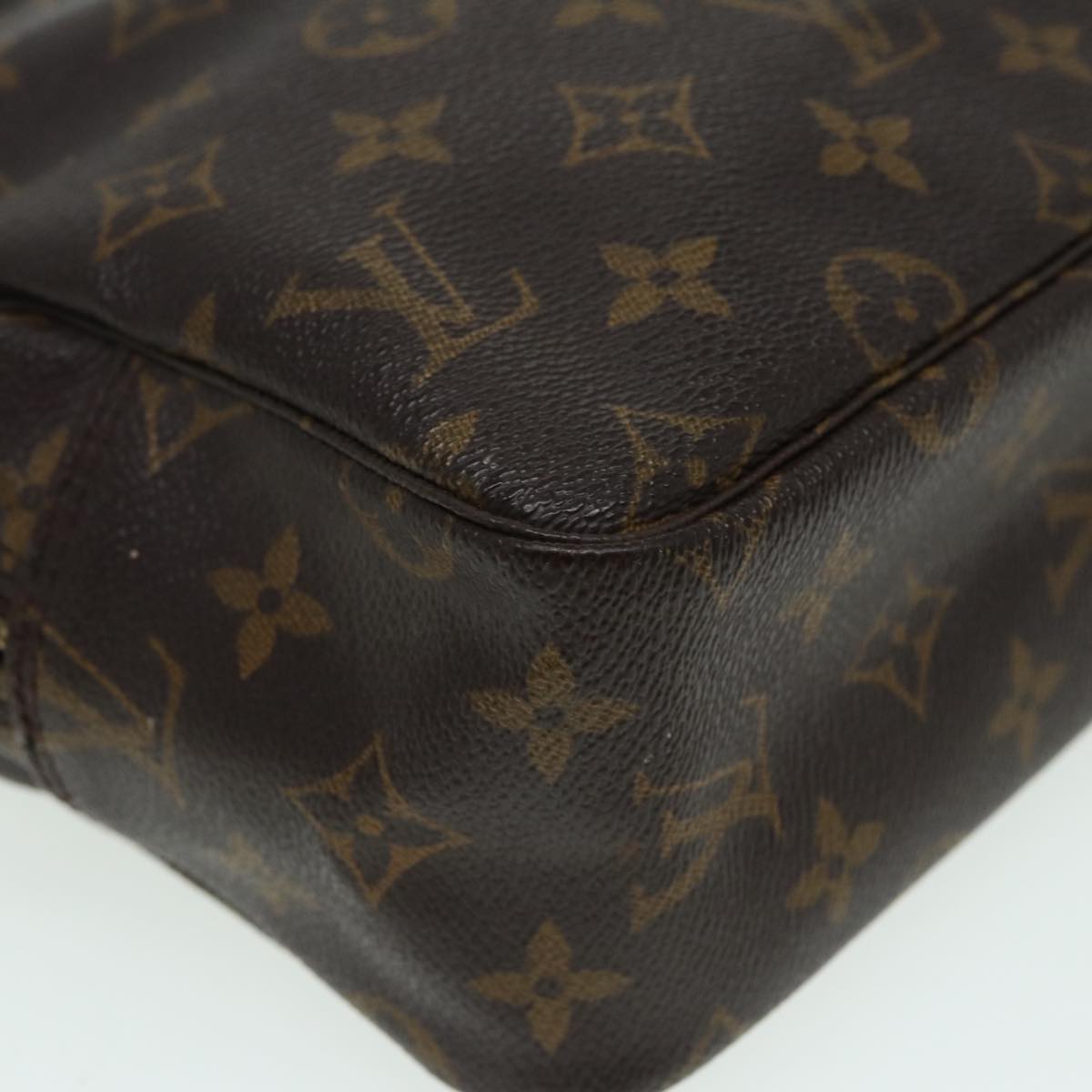 LOUIS VUITTON Monogram Trousse Toilette 28 Clutch Bag M47522 LV Auth 84294