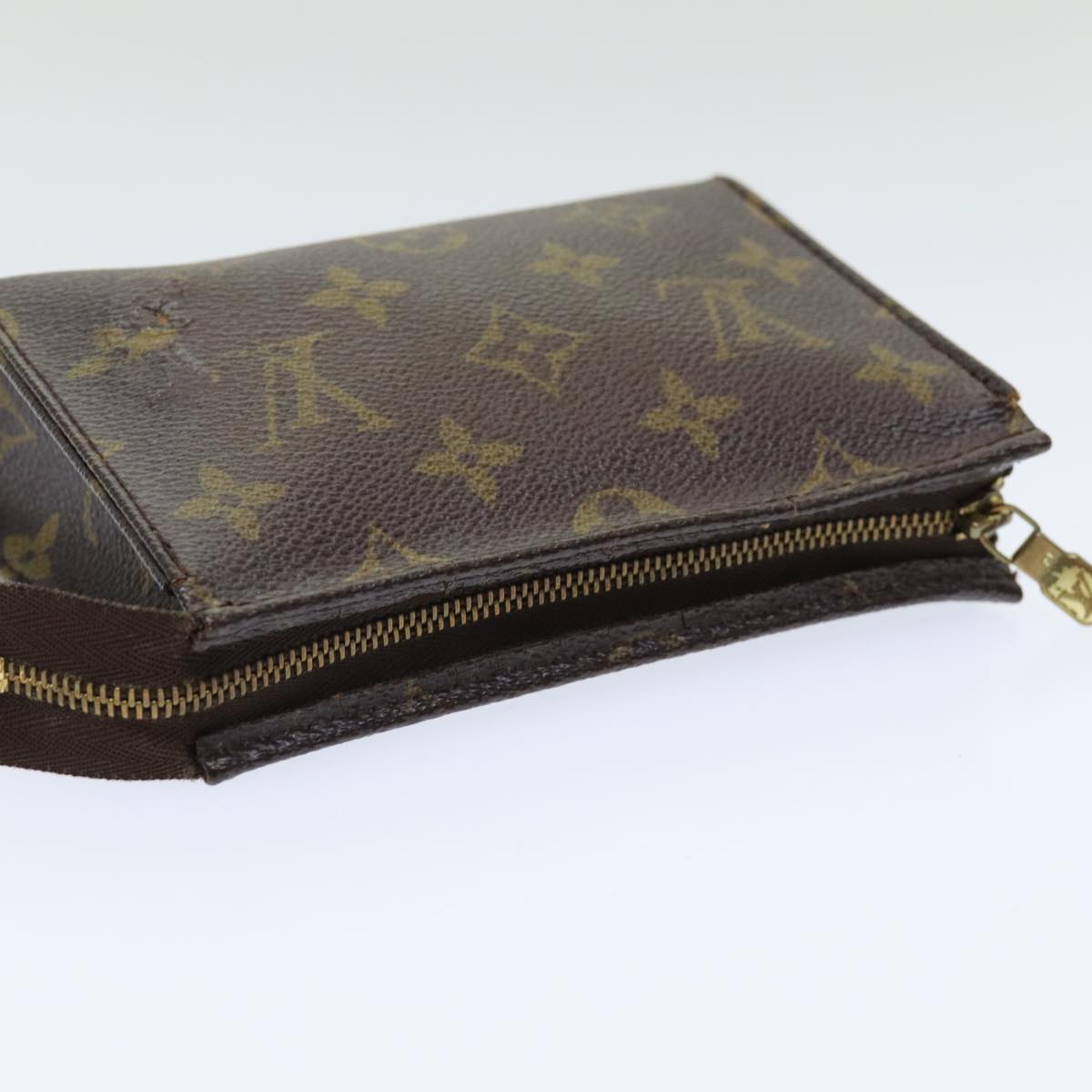 LOUIS VUITTON Monogram Poche Toilette 15 Pouch M47546 LV Auth 84303