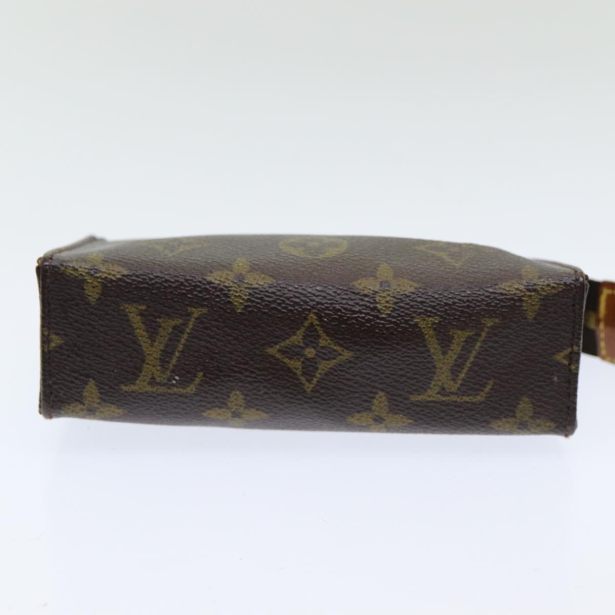 LOUIS VUITTON Monogram Poche Toilette 15 Pouch M47546 LV Auth 84303