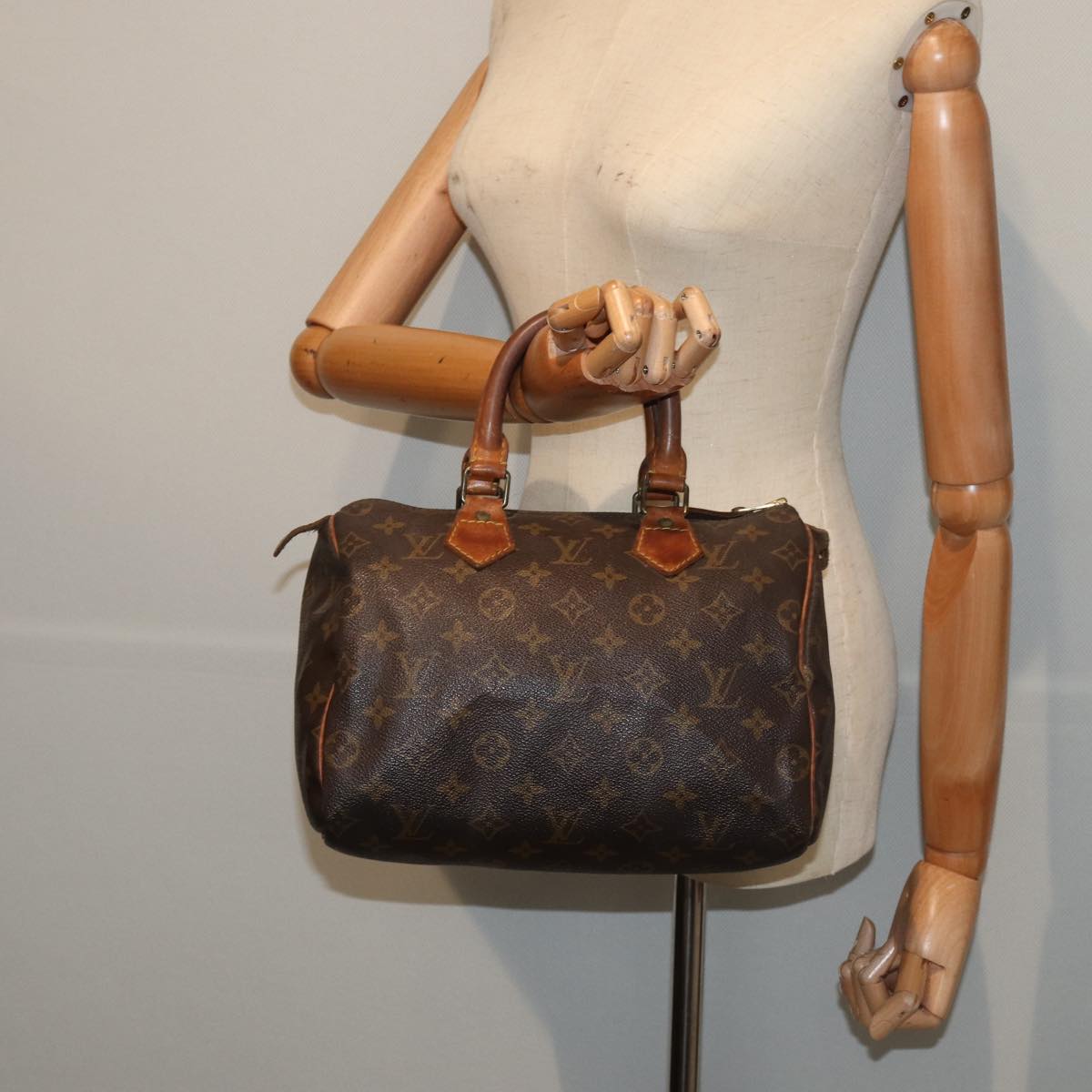 LOUIS VUITTON Monogram Speedy 25 Hand Bag M41528 LV Auth 84326