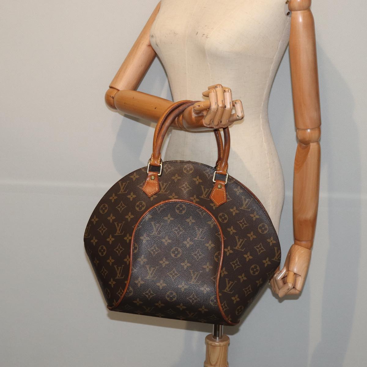 LOUIS VUITTON Monogram Ellipse MM Hand Bag M51126 LV Auth 84341