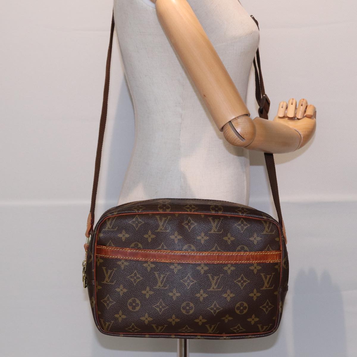 LOUIS VUITTON Monogram Reporter PM Shoulder Bag M45254 LV Auth 84375