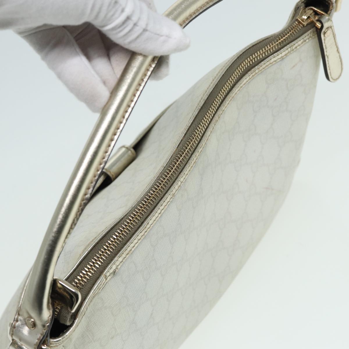 GUCCI GG Canvas Shoulder Bag PVC Leather White Auth 84436