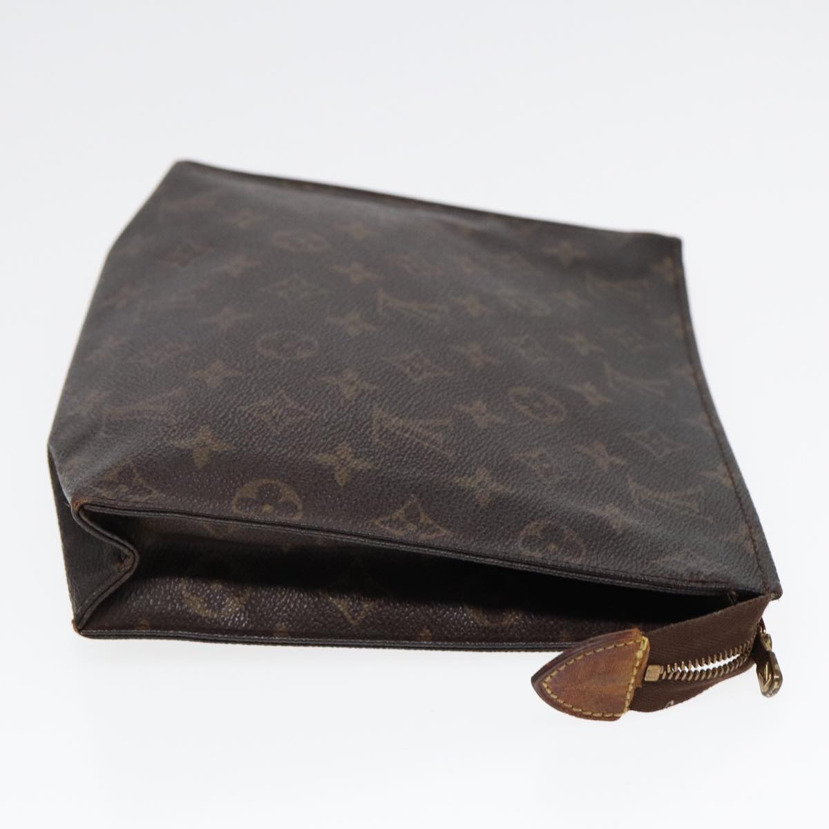 LOUIS VUITTON Monogram Poche Toilette 26 Pouch M47542 LV Auth 84584