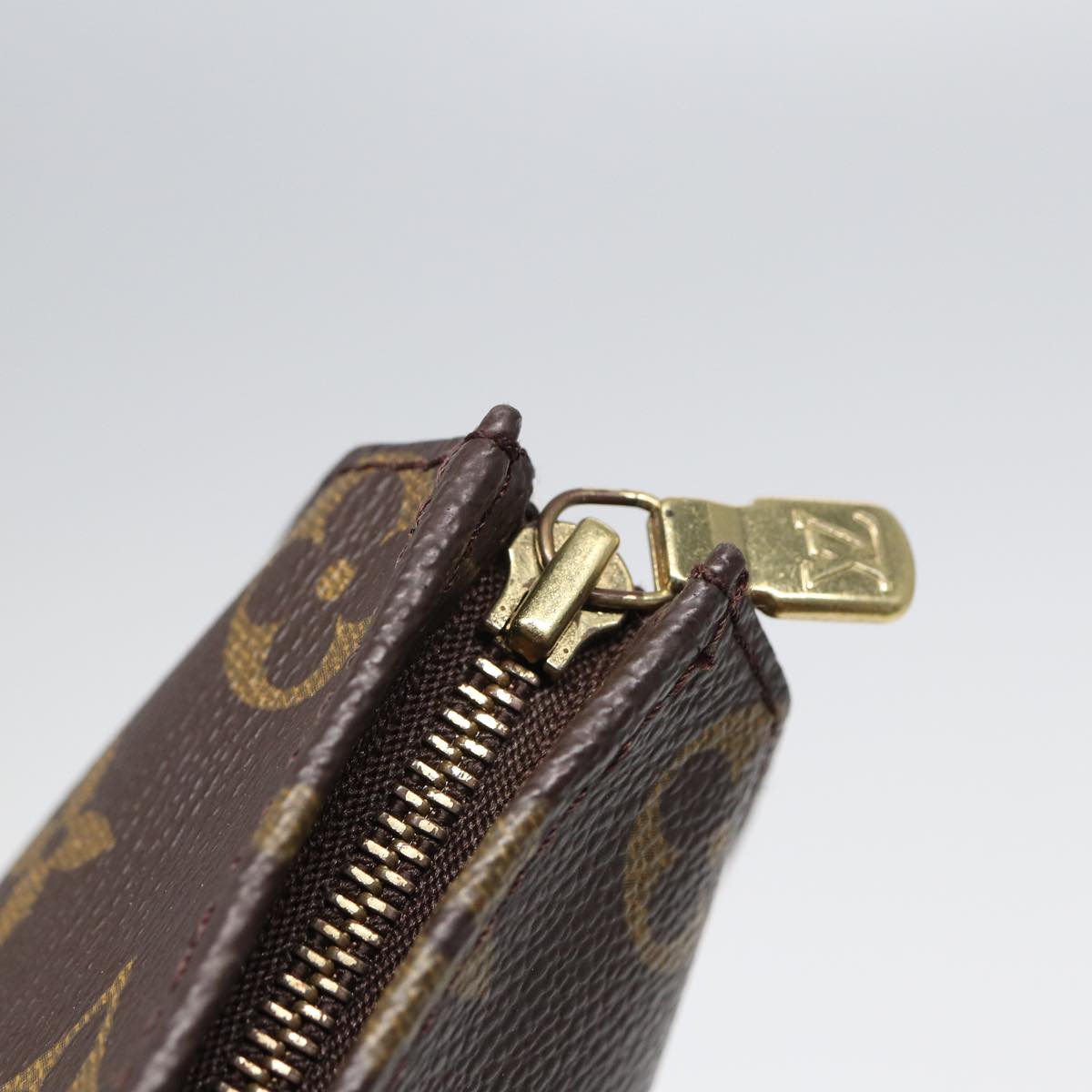 LOUIS VUITTON Monogram Poche Toilette 26 Pouch M47542 LV Auth 84598