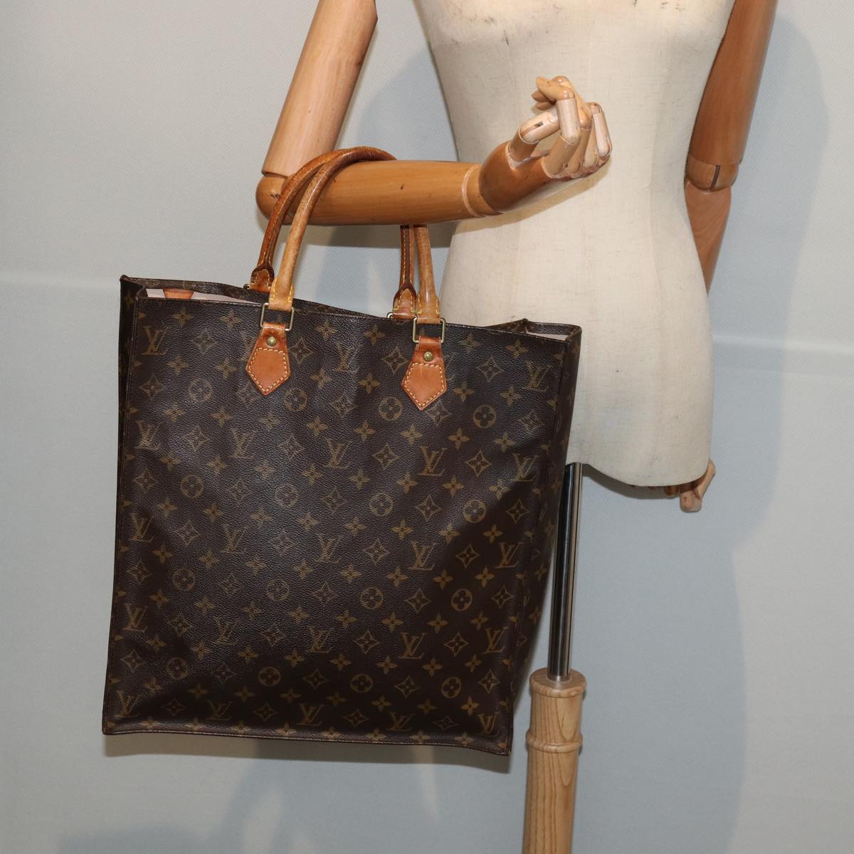 LOUIS VUITTON Monogram Sac Plat Hand Bag M51140 LV Auth 84652