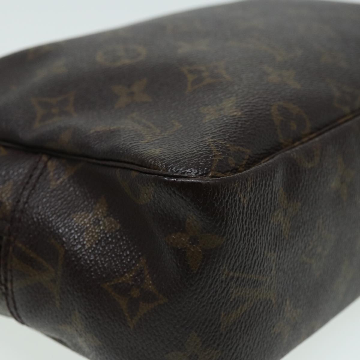 LOUIS VUITTON Monogram Trousse Toilette 28 Clutch Bag M47522 LV Auth 84707