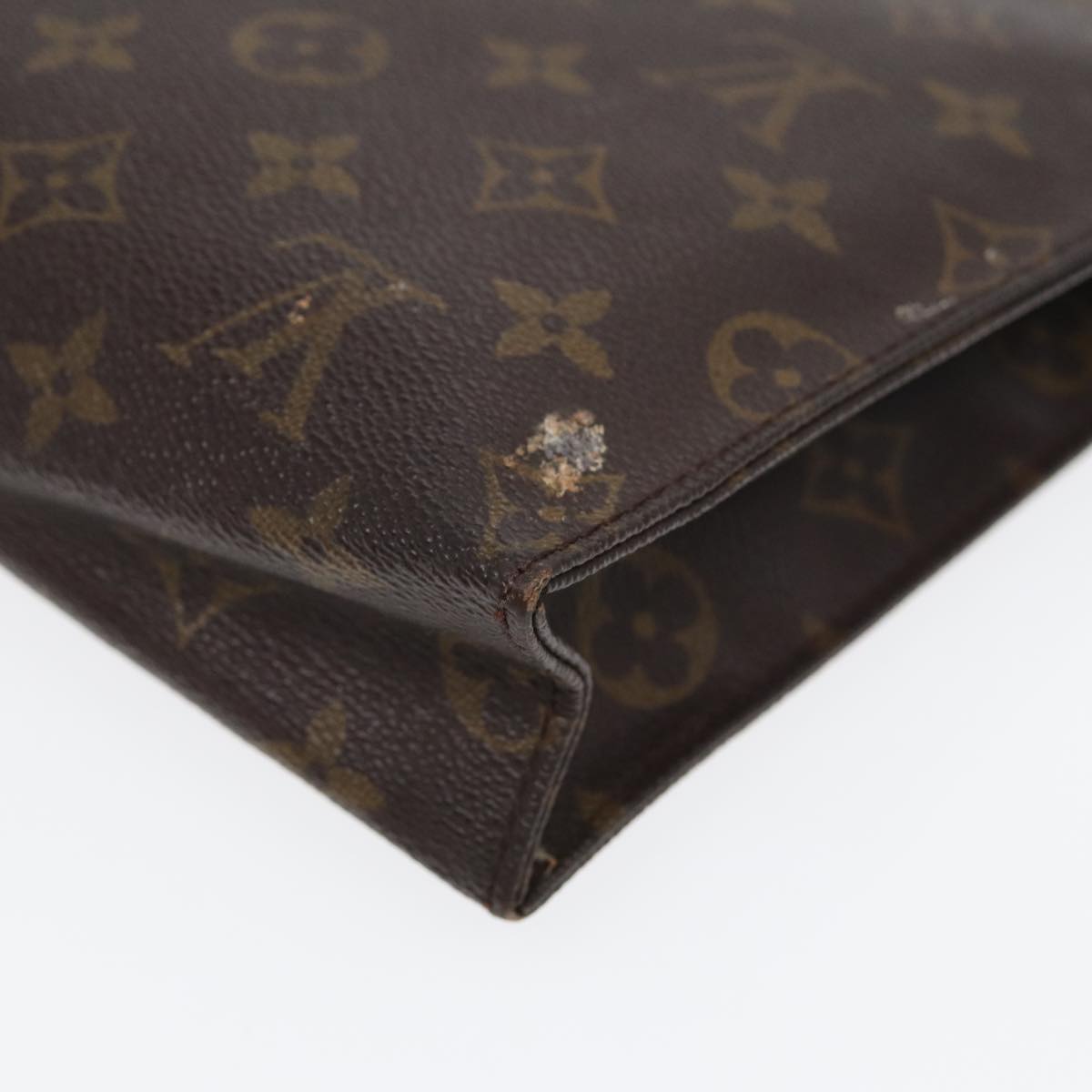 LOUIS VUITTON Monogram Poche Toilette 26 Pouch M47542 LV Auth 84710