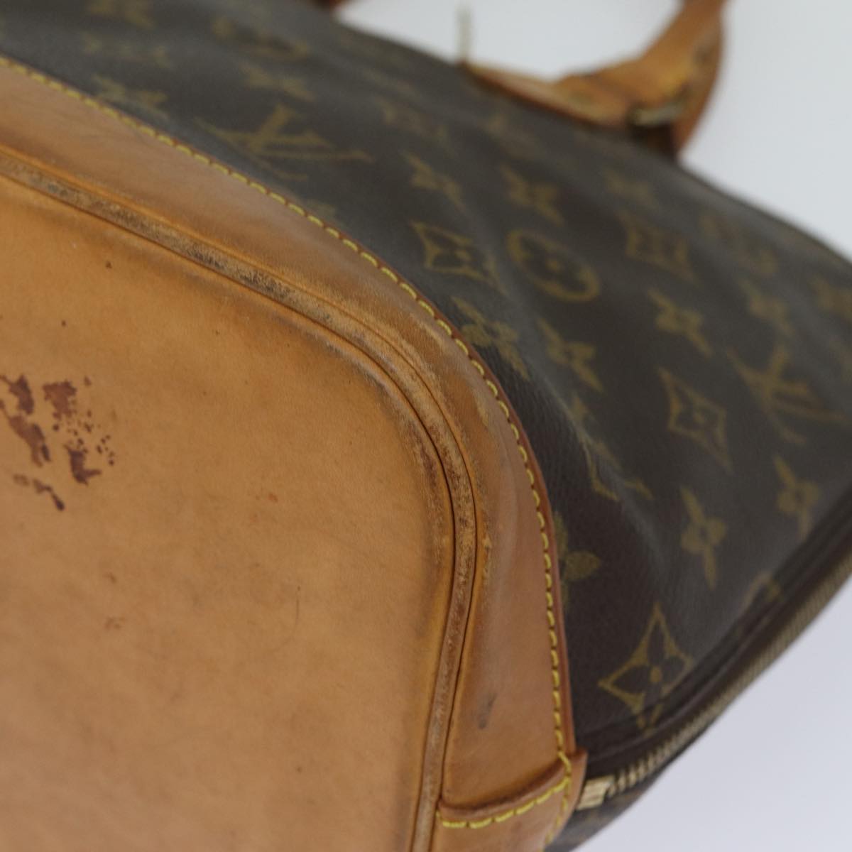 LOUIS VUITTON Monogram Alma Hand Bag M51130 LV Auth 84747