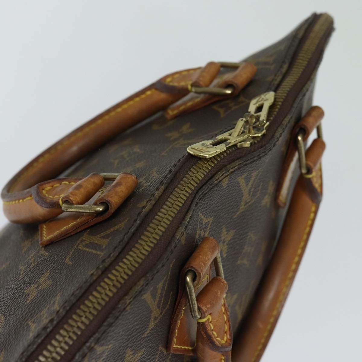 LOUIS VUITTON Monogram Alma Hand Bag M51130 LV Auth 84747