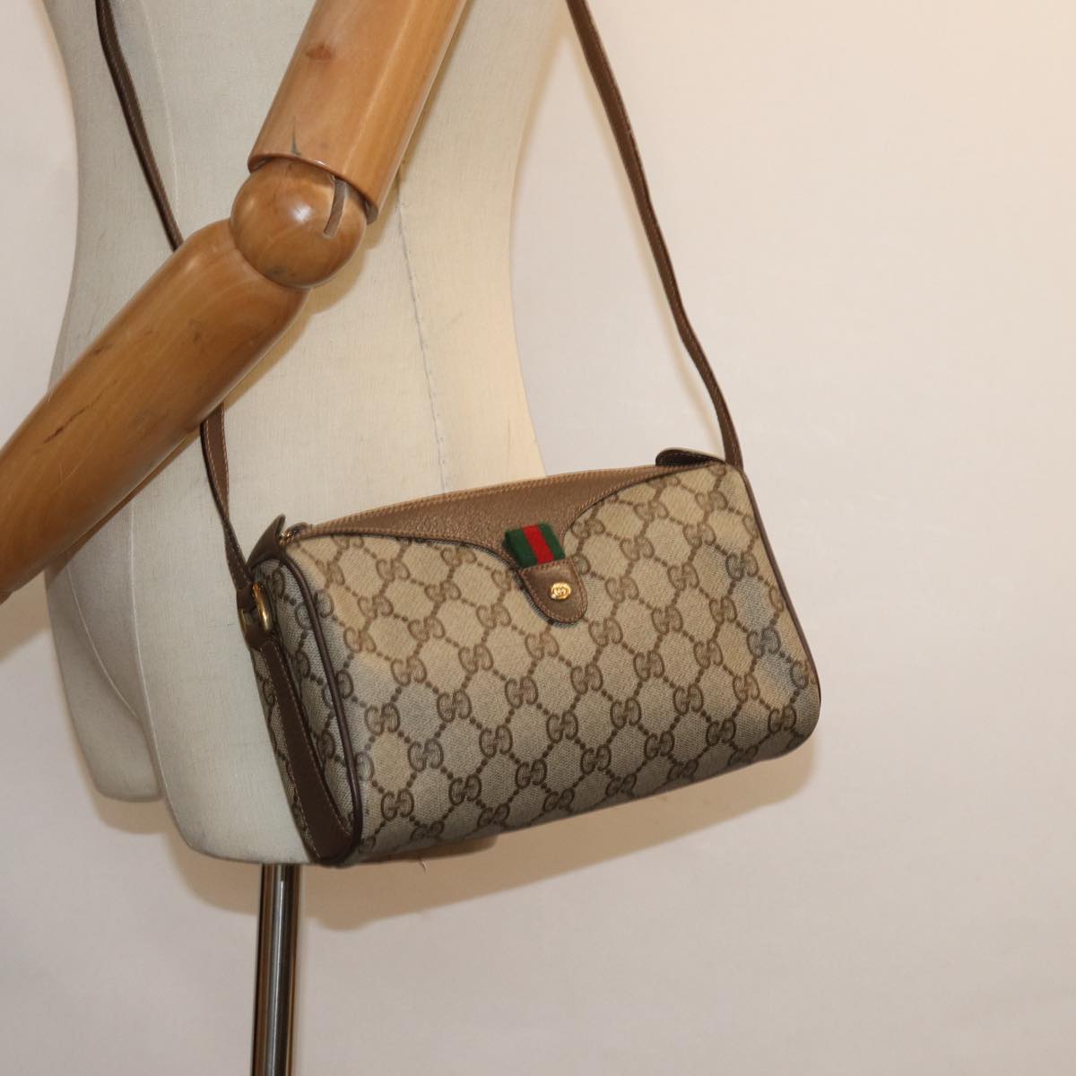 GUCCI GG Supreme Web Sherry Line Shoulder Bag PVC Beige Red 89 02 018 Auth 84751