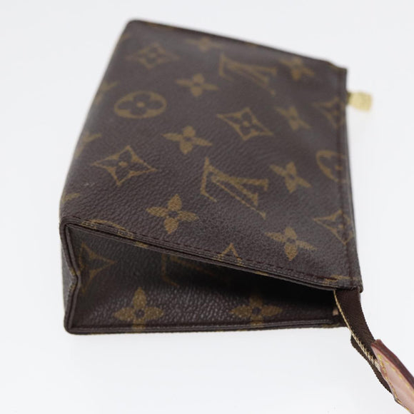 LOUIS VUITTON Monogram Poche Toilette 15 Pouch M47546 LV Auth 84835