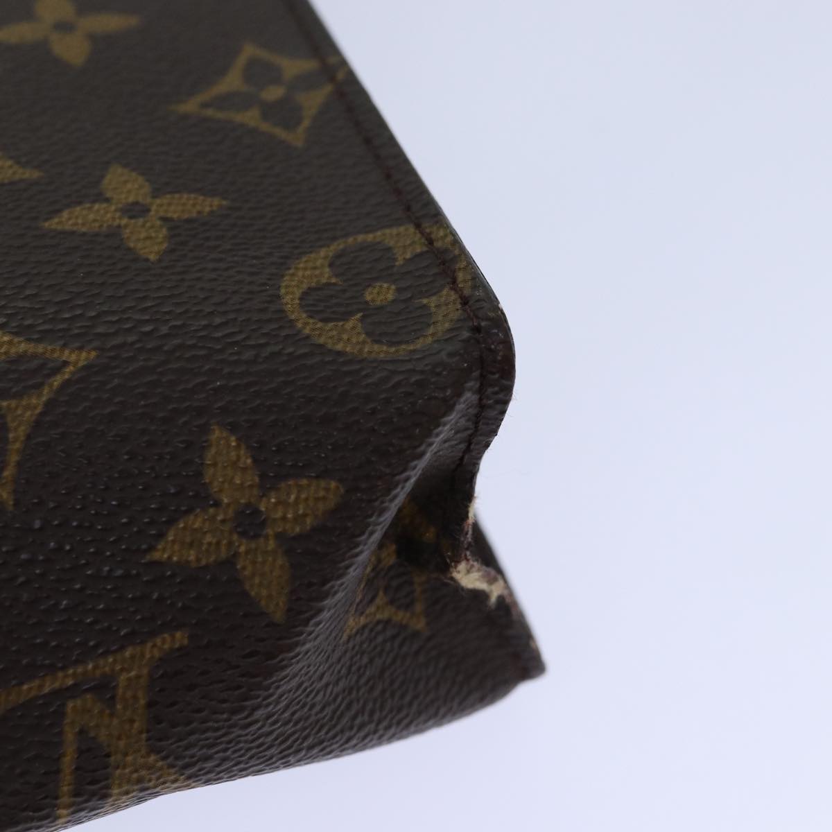 LOUIS VUITTON Monogram Poche Toilette 26 Pouch M47542 LV Auth 84849