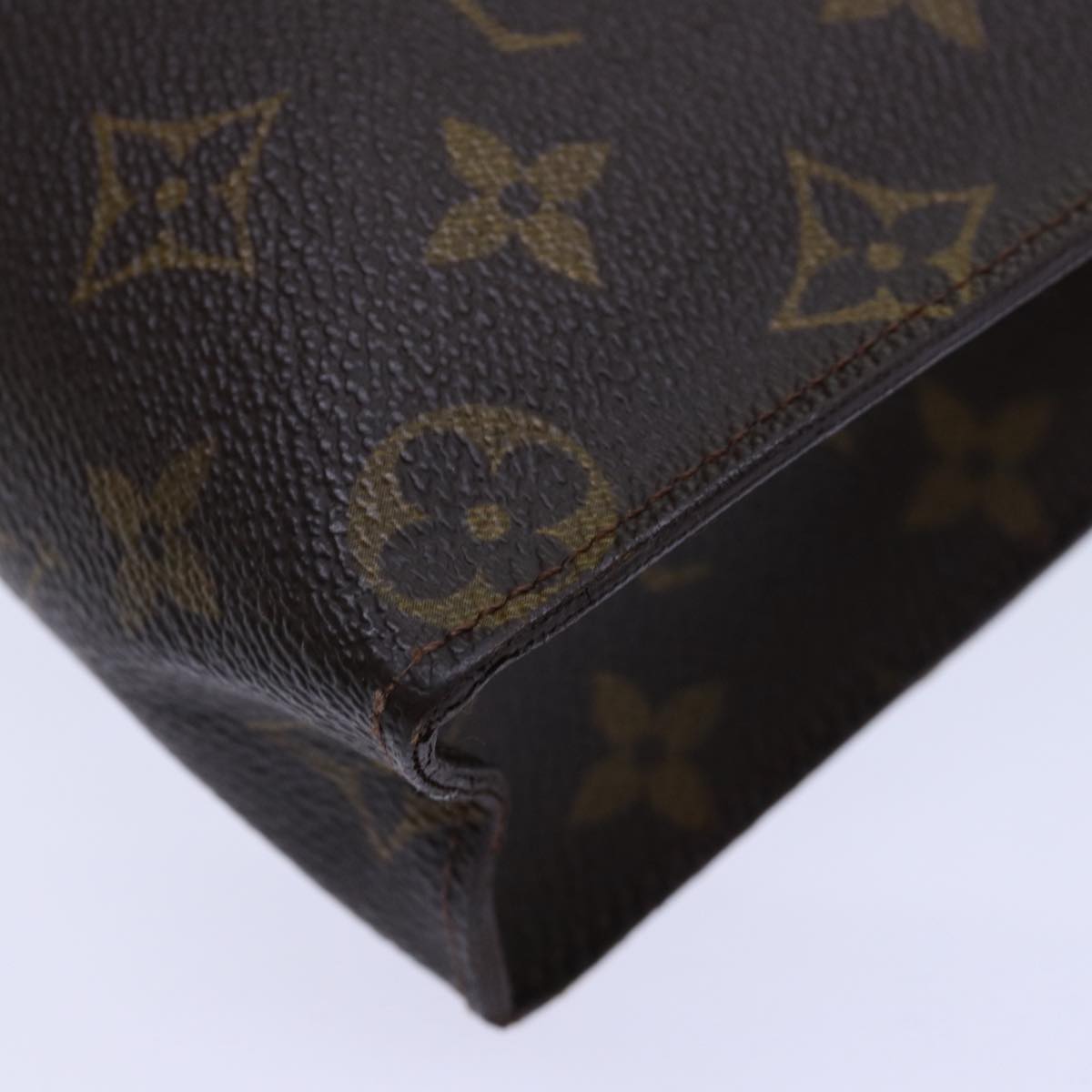 LOUIS VUITTON Monogram Poche Toilette 26 Pouch M47542 LV Auth 84850