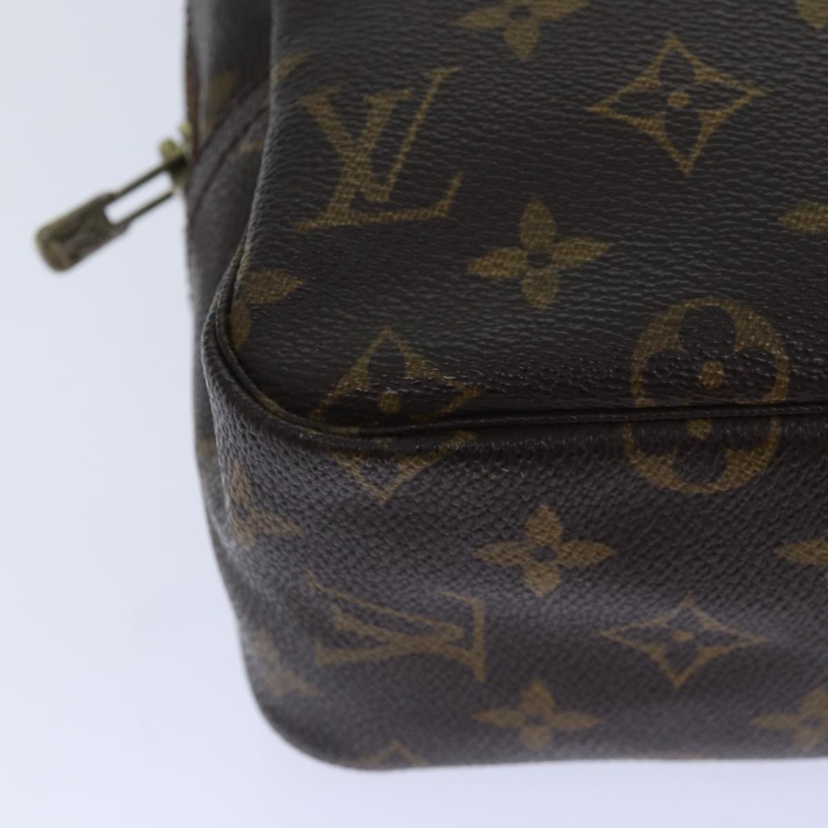 LOUIS VUITTON Monogram Trousse Toilette 28 Clutch Bag M47522 LV Auth 84852