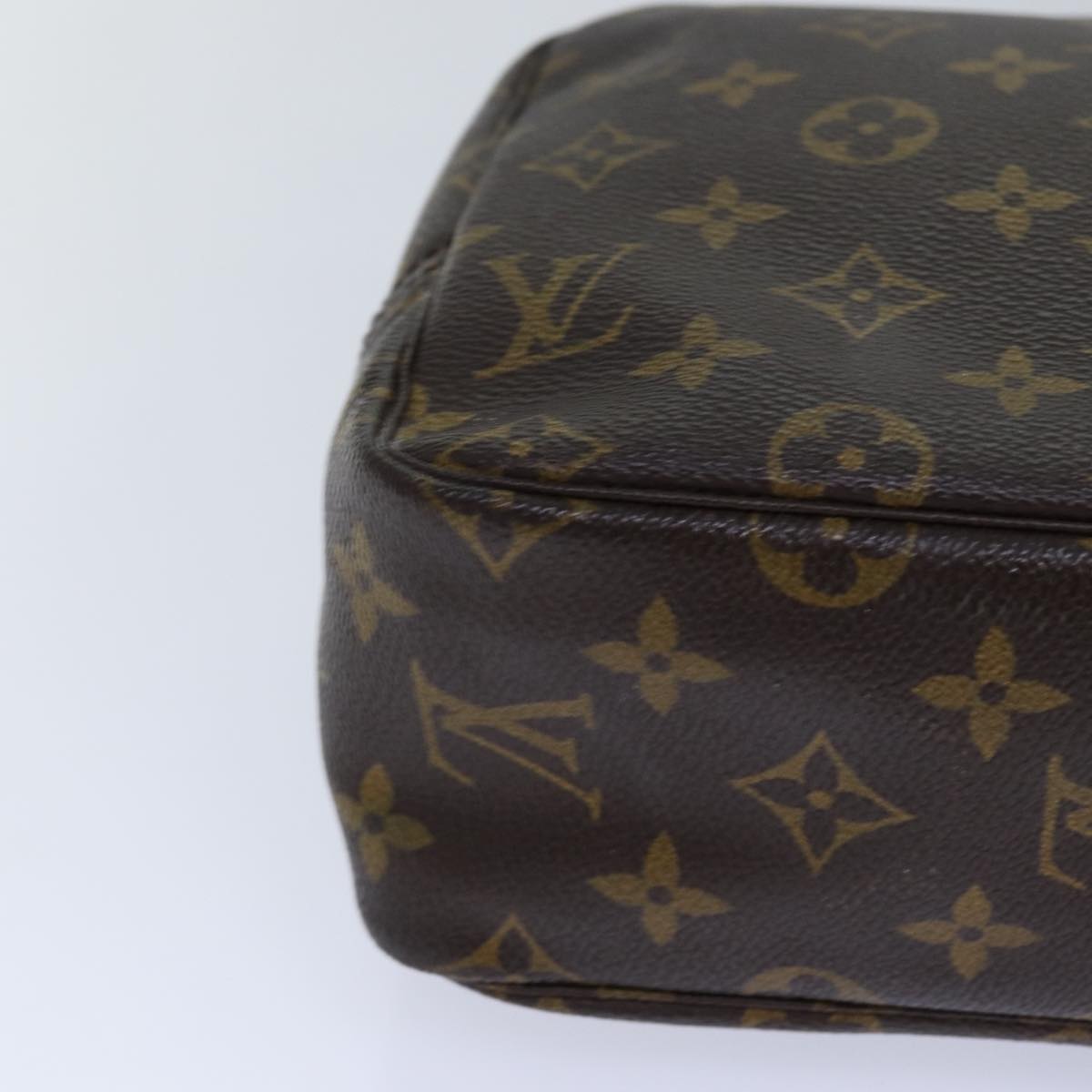 LOUIS VUITTON Monogram Trousse Toilette 28 Clutch Bag M47522 LV Auth 84852