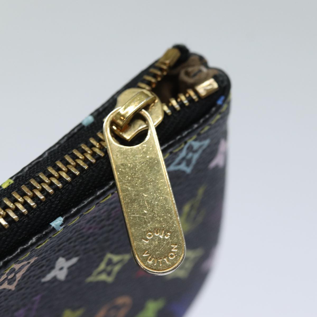 LOUIS VUITTON Multicolor Pochette MM Coin Purse Black M60031 LV Auth 84889