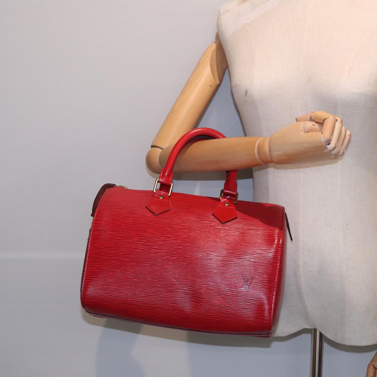 LOUIS VUITTON Epi Speedy 25 Hand Bag Castilian Red M43017 LV Auth 84908