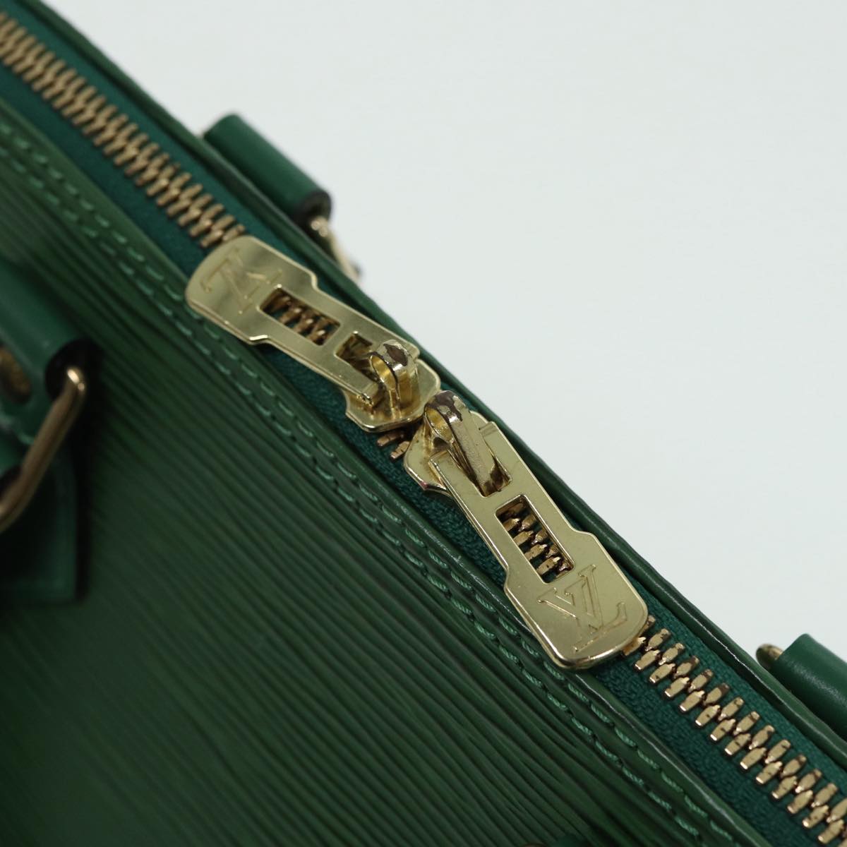 LOUIS VUITTON Epi Alma Hand Bag Borneo Green M52144 LV Auth 84910