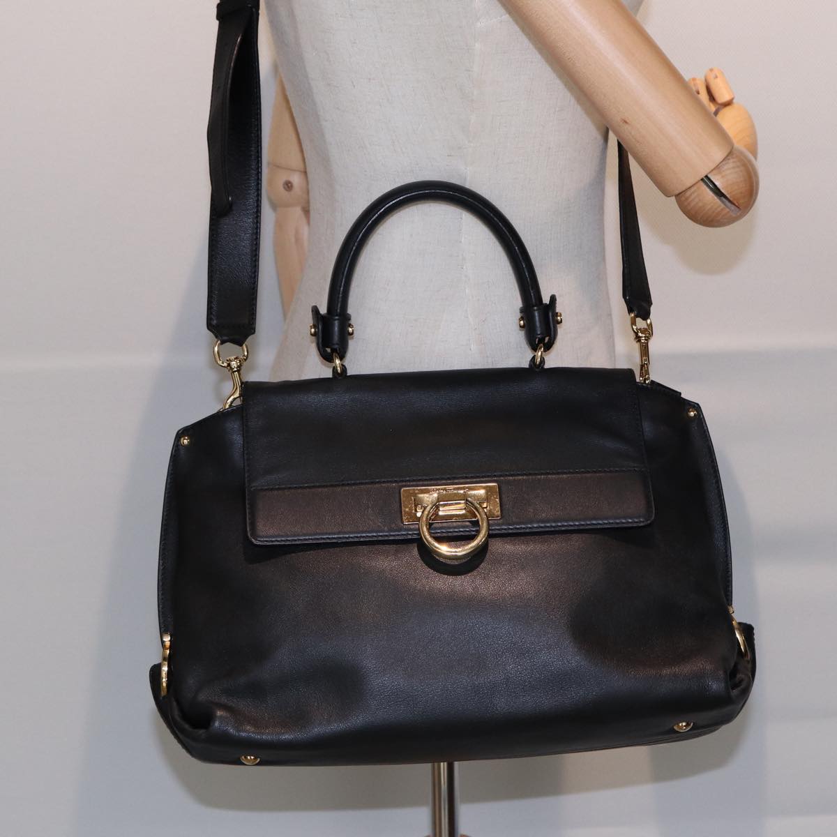 Salvatore Ferragamo Gancini Sofia Hand Bag Leather 2way Black Auth 84948