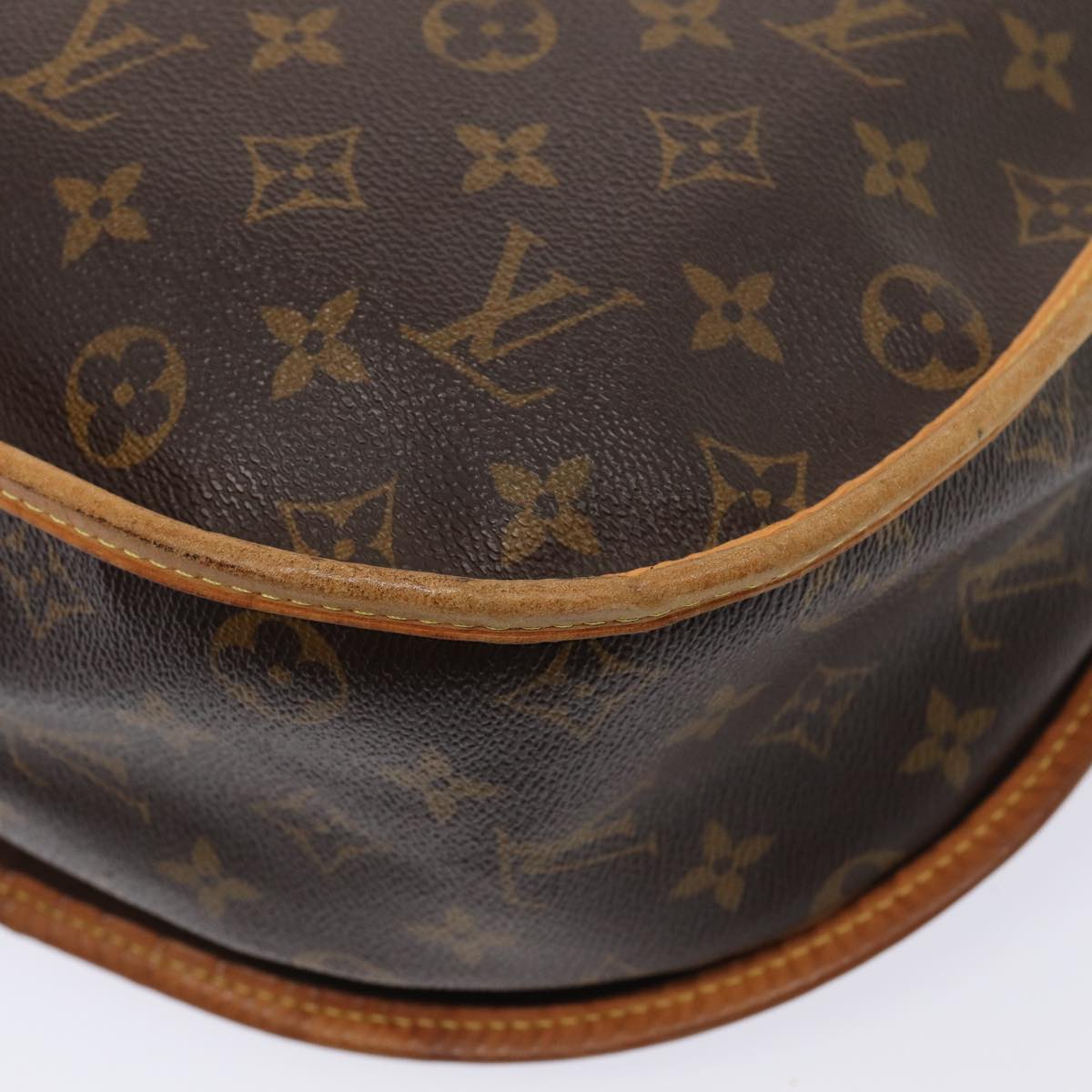 LOUIS VUITTON Monogram Menilmontant MM Shoulder Bag M40473 LV Auth 84949