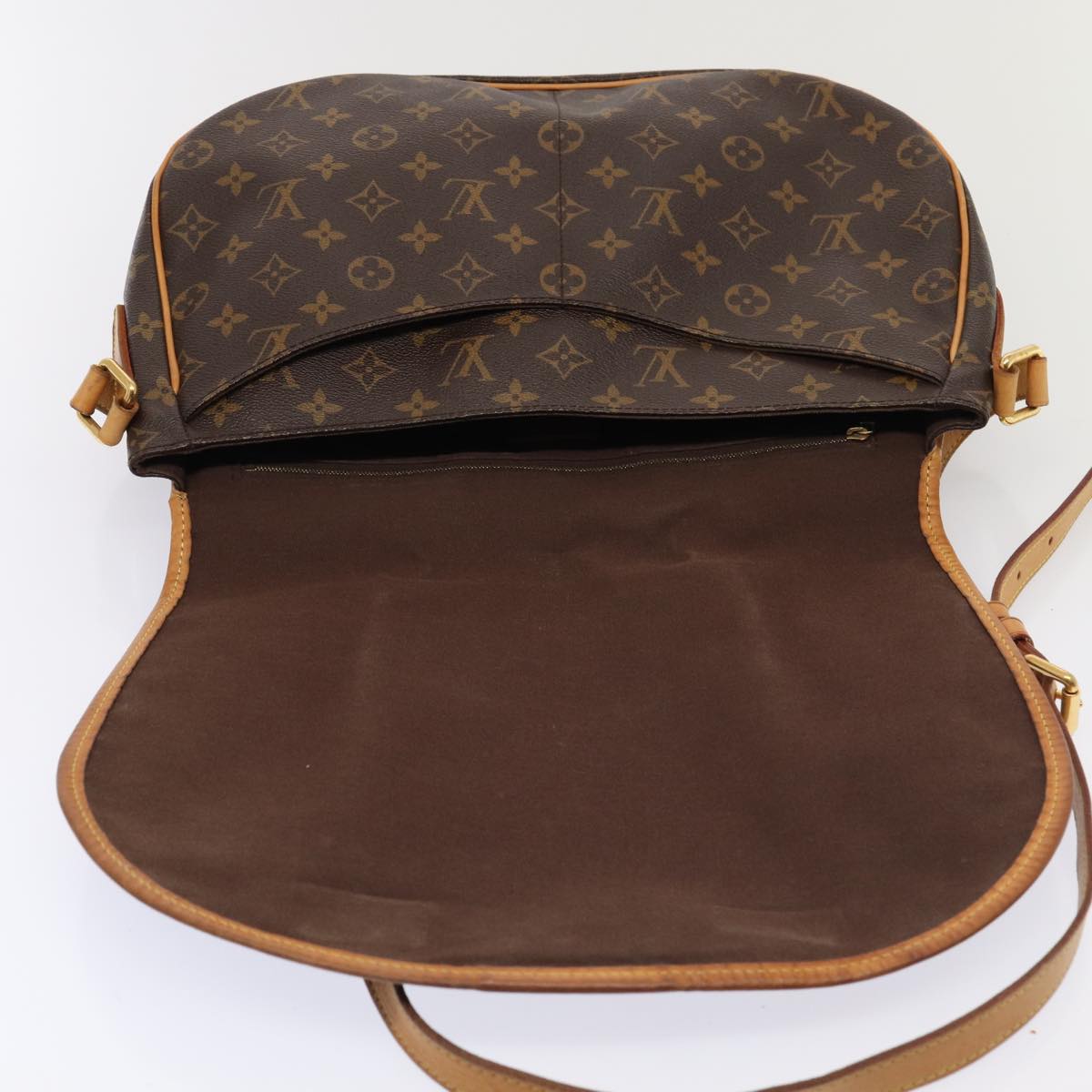 LOUIS VUITTON Monogram Menilmontant MM Shoulder Bag M40473 LV Auth 84949