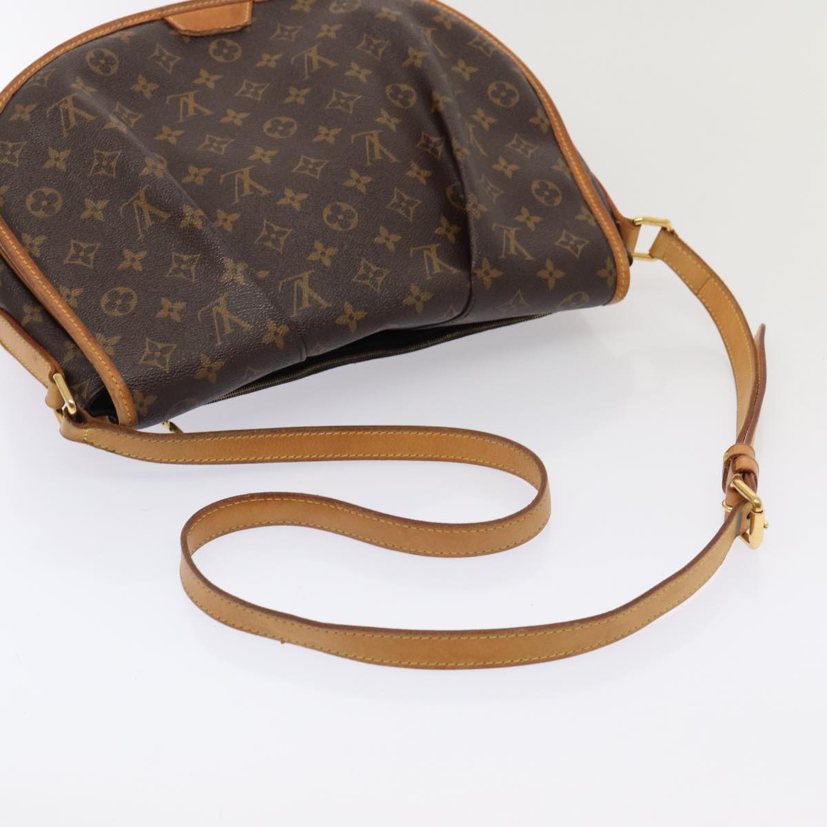 LOUIS VUITTON Monogram Menilmontant MM Shoulder Bag M40473 LV Auth 84949