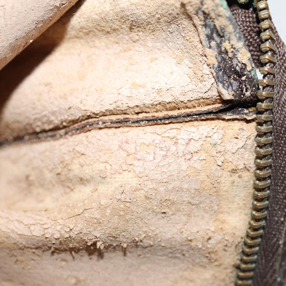 LOUIS VUITTON Monogram Poche Toilette 15 Pouch M47546 LV Auth 84988