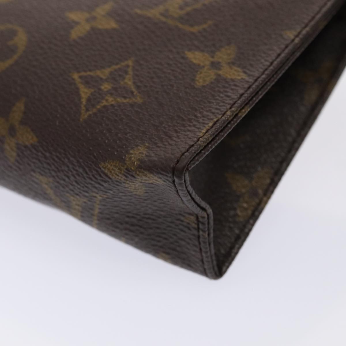 LOUIS VUITTON Monogram Poche Toilette 15 Pouch M47546 LV Auth 85063