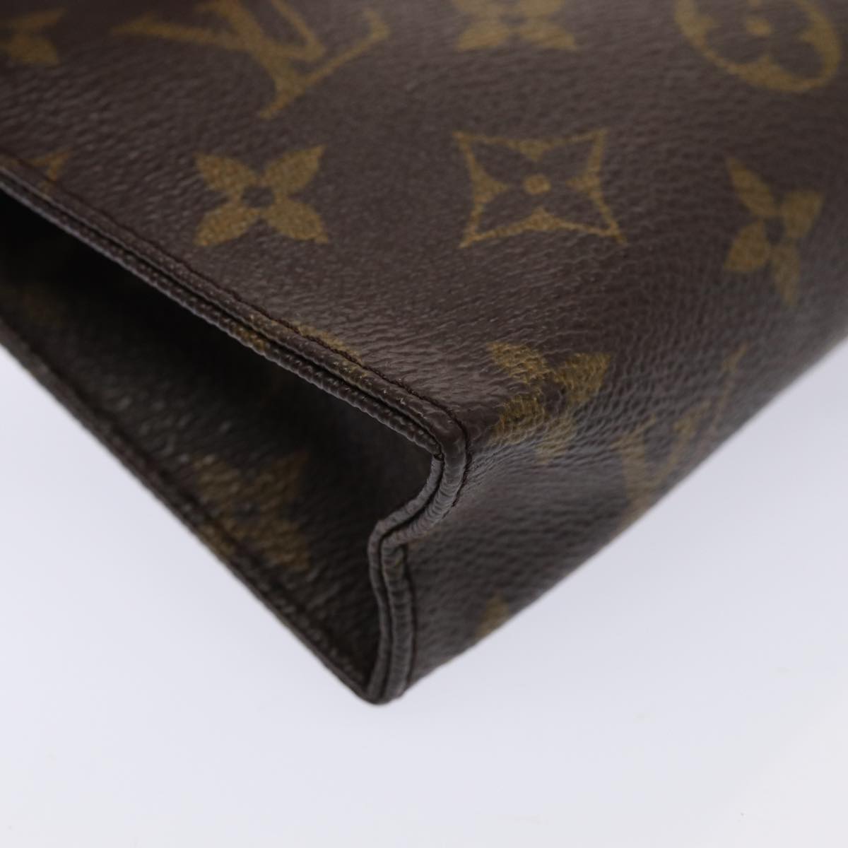 LOUIS VUITTON Monogram Poche Toilette 15 Pouch M47546 LV Auth 85063