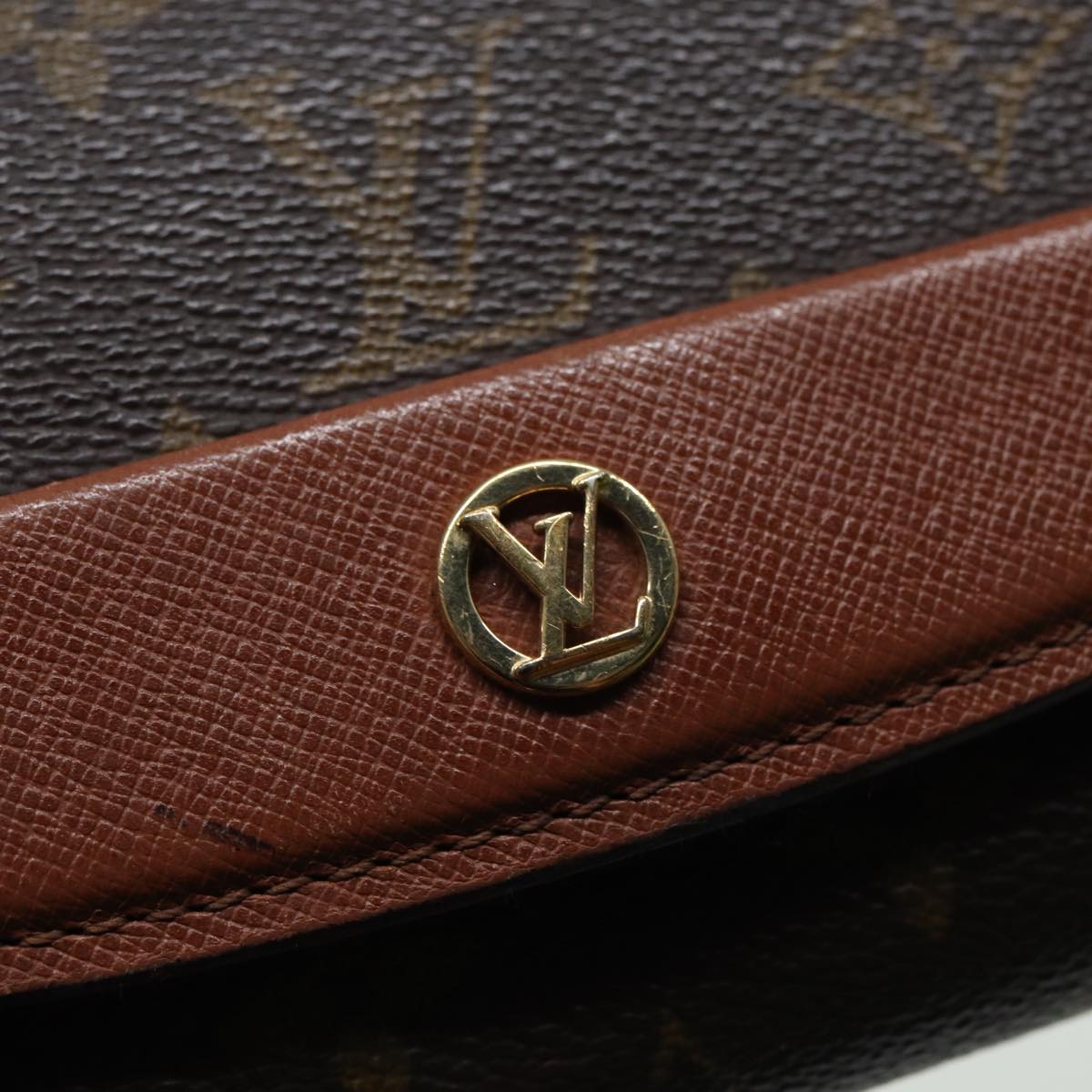 LOUIS VUITTON Monogram Bordeaux 24 Shoulder Bag M51798 LV Auth 85097